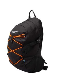 Črni nahrbtnik Swedemount z oranžnimi elastičnimi vrvicami, ki se križajo spredaj, nastavljivimi trakovi, mrežastimi stranskimi žepi in značko s švedsko zastavo.