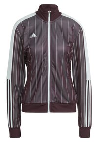 Burgunderfarbene Satin-Trainingsjacke mit weißen vertikalen Streifen, gerippten Bündchen und Kragen, mit einem durchgehenden Reißverschluss und Adidas-Logo auf der linken Brust.