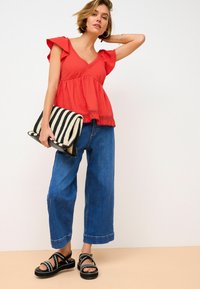 Next FLUTTER SLEEVE HOLIDAY   - REGULAR FIT - Pluus - red