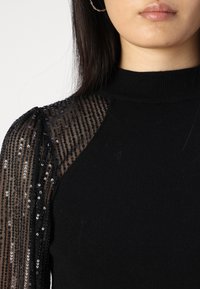 ONLY ONLNAJA SEQUINS HIGH NECK  - Džemper - black