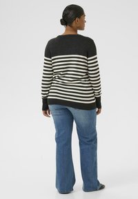 Kaffe Curve - Sweter