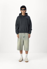 Abercrombie & Fitch Džemperis su gobtuvu - woodland gray