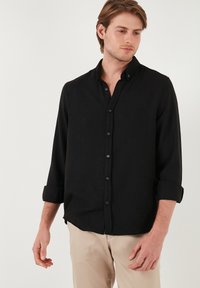 REGULAR FIT - Cămașă - black