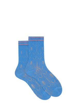Calze blu con un motivo geometrico in una tonalità più chiara, dettagli con bordo a righe rosa e arancio. Realizzate in un morbido tessuto lavorato a maglia.