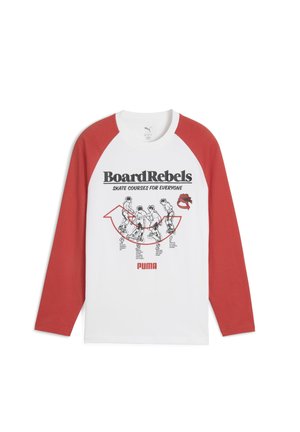 T-shirt z długim rękawem o białym korpusie i czerwonymi rękawami raglanowymi. Zawiera logo "BoardRebels", grafiki związane z jazdą na deskorolce oraz tekst instruktażowy.