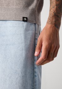 Scotch & Soda TONE ON TONE STRIPED REGULAR FIT - Poloshirt - grey melange