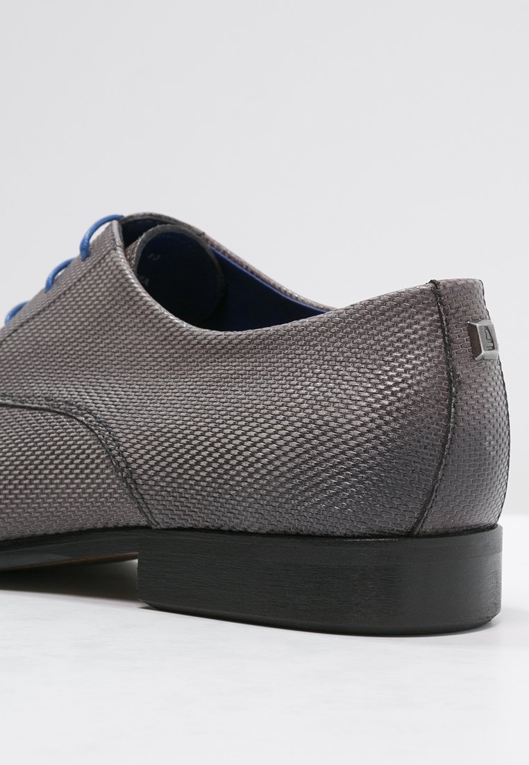 Azzaro JURAC Pensko med snøring grisgrå Zalando.no Azzaro JURAC Pensko med snøring grisgrå Zalando.no