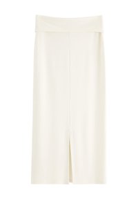 Hame mid-length berwarna krim terbuat dari bahan lembut, memiliki desain pas badan, pinggang yang lebar, dan detail belahan di depan untuk memudahkan gerakan.