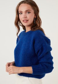 LELA Pullover - saxe blue
