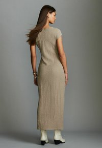 Next TEXTURED COLUMN REGULAR FIT - Trikoomekko - stone