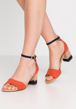 Marco Tozzi Sandały