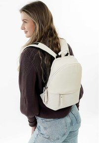 SURI FREY JUDY - Mochila - cream
