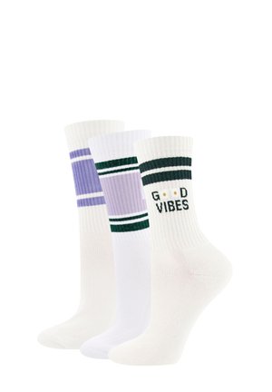Drei Paar gerippte Knöchelsocken mit Streifen am oberen Rand; ein Paar trägt den Schriftzug "G D VIBES" in Schwarz und gelben Punkten auf weißem Stoff.