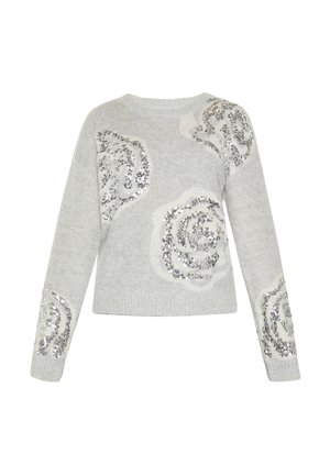 Jasnoszary sweter z długim rękawem, ozdobiony srebrnymi cekinowymi wzorami kwiatowymi z przodu, na ramionach i rękawach. Posiada okrągły dekolt i ściągacze przy rękawach.