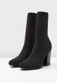 Even&Odd Botines de tacón - black