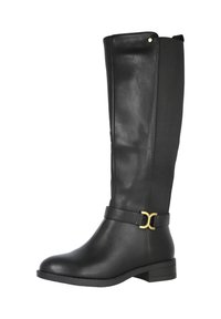 Bota de cuero negra hasta la rodilla con tacón bajo, panel trasero elástico acanalado y detalle de doble hebilla dorada cerca del tobillo.