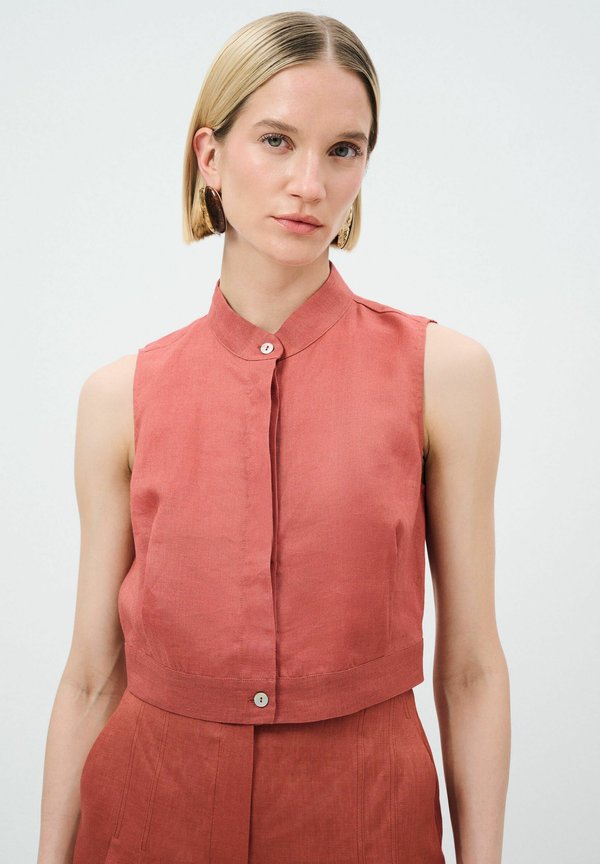 PLEATED CROP - Top - cinnamon