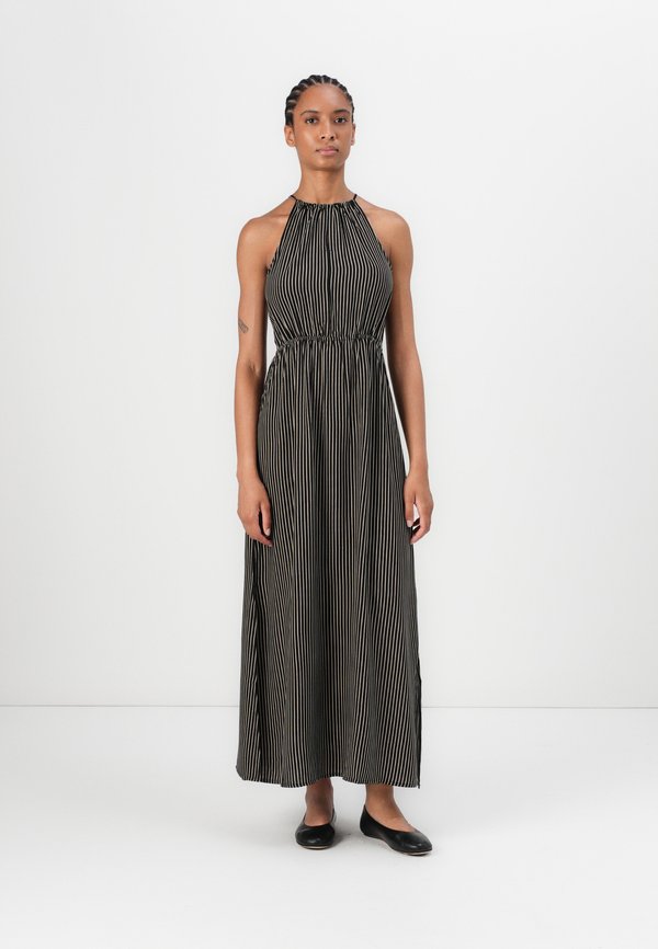AMERICAN NECKLINE DRESS - Maxi dress