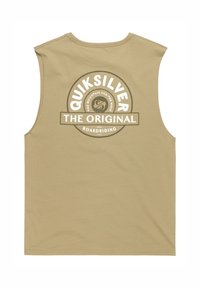 Haki bezpiedurkņu t-krekls ar apaļu grafisko logo, kurā ir uzraksti "Quiksilver" un "The Original" baltā krāsā. Mīksta auduma, ikdienišķs dizains.