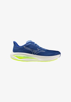 Blauer Sportschuh zum Laufen mit weißer Sohle, neon-gelben Akzenten, Obermaterial aus Mesh und Mizuno-Logo an der Seite.