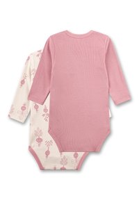 Twee bodysuits met lange mouwen: de ene in effen roze met ribbeltextuur, en de andere in crème met speelse roze patronen van bloemen en figuren.