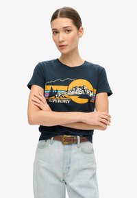Superdry & Co - T-shirt z nadrukiem