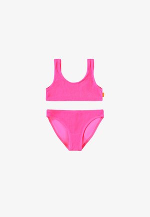 Rosa ribbesert bikini sett, med en scoop-neck crop top med tykke stropper og klassiske lavt sittende undertøy. Glatt tekstur med minimale detaljer.