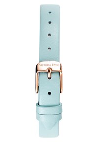 Bracelet de montre en cuir texturé bleu clair avec une boucle en or rose brillant gravée "Victoria-Hyde". Cinq trous d'ajustement visibles.