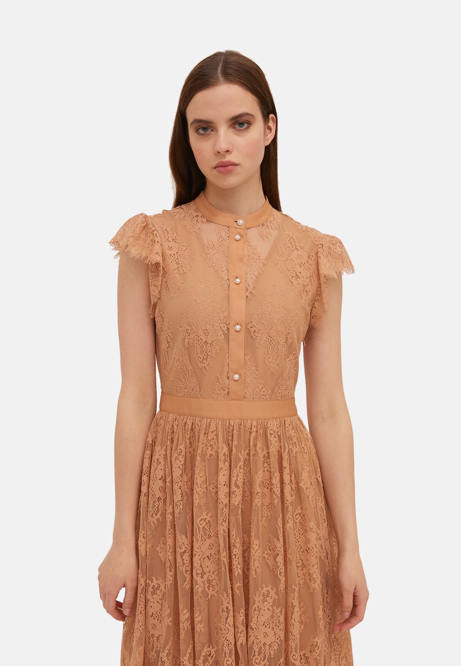 abito in pizzo motivi