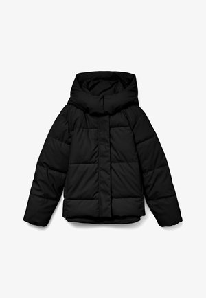 Schwarze Steppjacke mit Kapuze, mit einem gesteppte Design, Reißverschluss vorne und langen Ärmeln. Der Stoff ist glatt und isoliert.