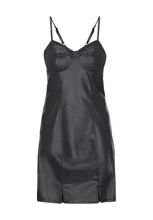 Černé mini šaty z umělé kůže s nastavitelnými tenkými ramínky, tvarovanými košíčky, vertikálními švy a dvojitými rozparky vpředu na lemu.