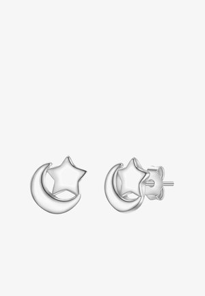 Pendientes plateados con diseño de luna creciente y una estrella situada arriba. Textura suave con acabado pulido. Cierre estándar tipo poste.