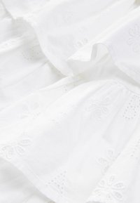 Baker by Ted Baker FRILLED BRODERIE REGULAR FIT - Rochie cocktail/Rochie petrecere - white