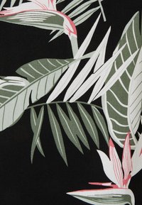 Vero Moda Petite Blus - black