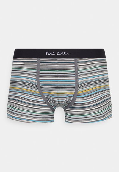 Stripede boksertruser i ulike farger, med svart livrem med "Paul Smith" preget. Laget av myk, elastisk stoff.