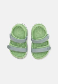 Crocs CROCBAND CRUISER UNISEX - Natikače za bazen - fair green/dusty green