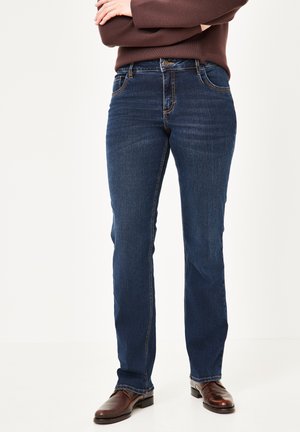Dunkelblaue Denim-Jeans mit normaler Passform, ausgestattet mit Kontrastnähten, Fronttaschen und einem klassischen Knopf- und Reißverschluss.