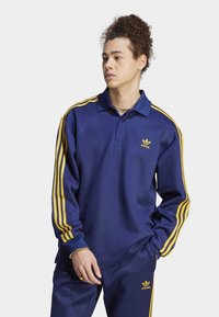 adidas Originals ADICOLOR CLASSICS+ - Polo - dark blue   crew yellow