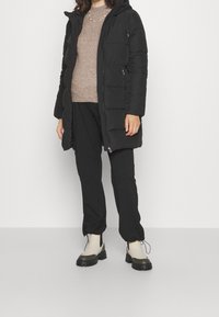 ONLY MATERNITY Abrigo de invierno - black
