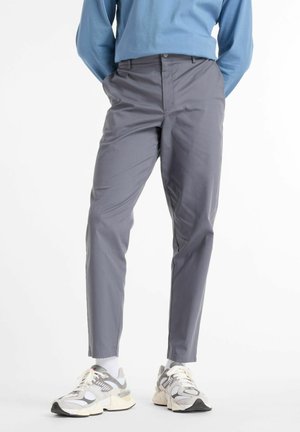 New Balance, ATHLETICS STANDARD TAPERED - Chino - grey
