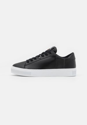 HOOK - Zapatillas - black/white