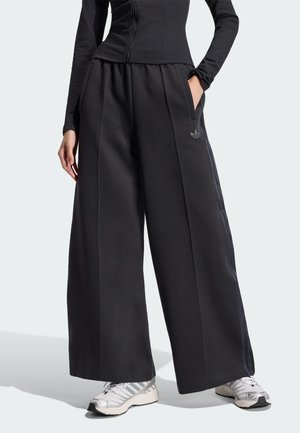 adidas Originals, SPACER PANT - Pantalones deportivos - black/black reflective/night grey