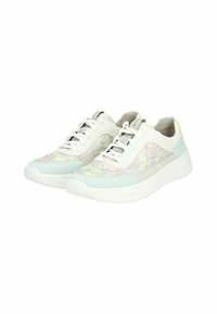 Sport Schuhe mit einem Obermaterial aus weißem Leder, pastellfarbenen Mesh-Akzenten und einer strukturierten mintgrünen Sohle. Sie verfügen über runde Schnürsenkel und einen gepolsterten Schaft.