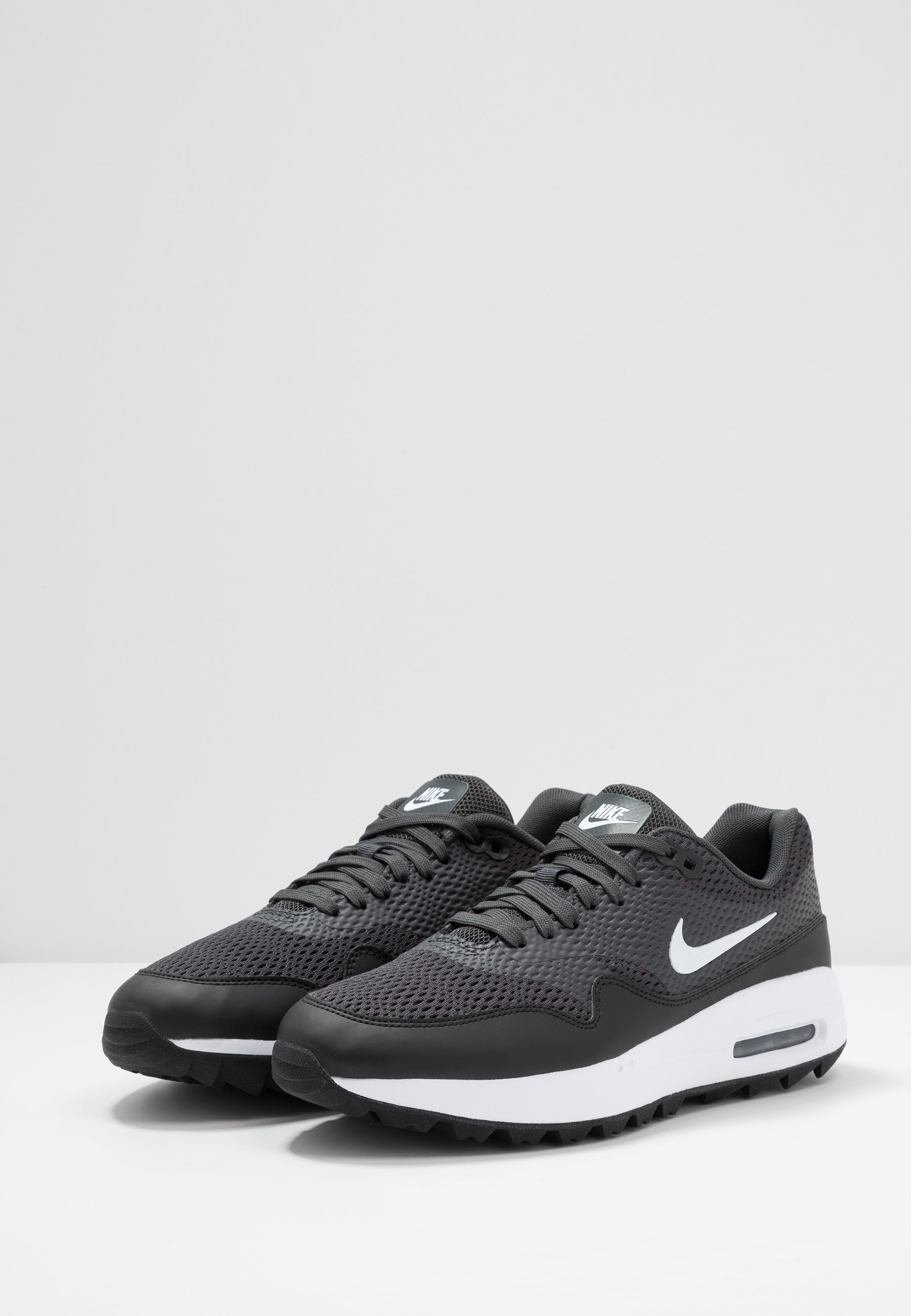 all white nike air max 1