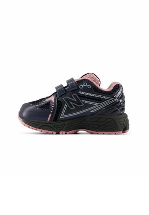 Baby shoes - eclipse pink taffy