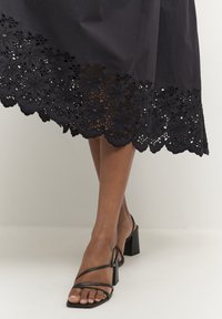 Culture CUVALDA - Kasdienė suknelė - black