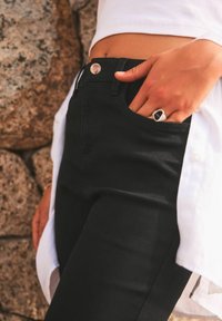 Next PEDAL PUSHER  - Jeansshorts - black
