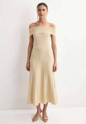 Vestido de punto - beige