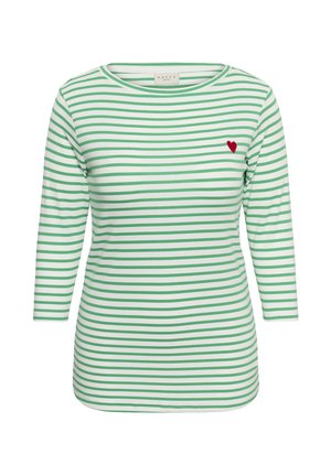 Grün-weiß gestreiftes Langarmshirt mit einem kleinen roten Herz, das auf der linken Brust eingestickt ist, mit rundem Ausschnitt.