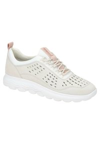 Leichte Sportschuhe in Weiß und zartem Rosa, mit einem perforierten Obermaterial, Schnürsenkeln und einer gepolsterten, gewellten weißen Sohle.